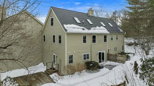 34 Pleasant Street 5, Wellesley, MA 02482