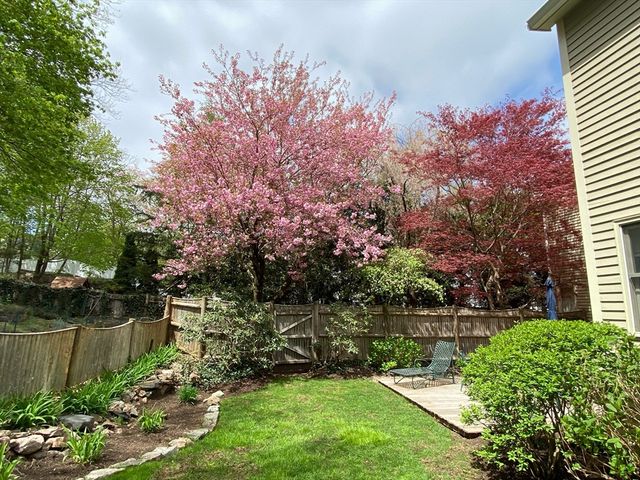 34 Pleasant Street 5, Wellesley, MA 02482