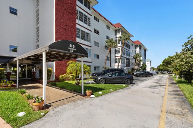 4851 NW 21st Street 203, Lauderhill, FL 33313