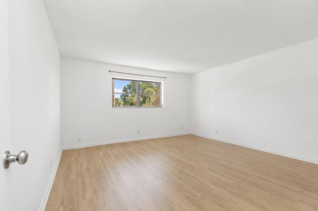 4851 NW 21st Street 203, Lauderhill, FL 33313