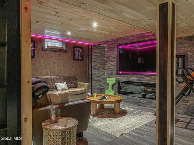 44 Christiana Court, Lake George, NY 12845