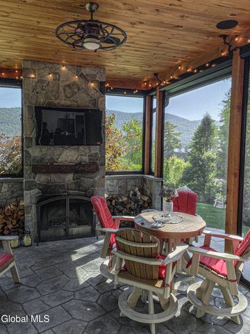 44 Christiana Court, Lake George, NY 12845