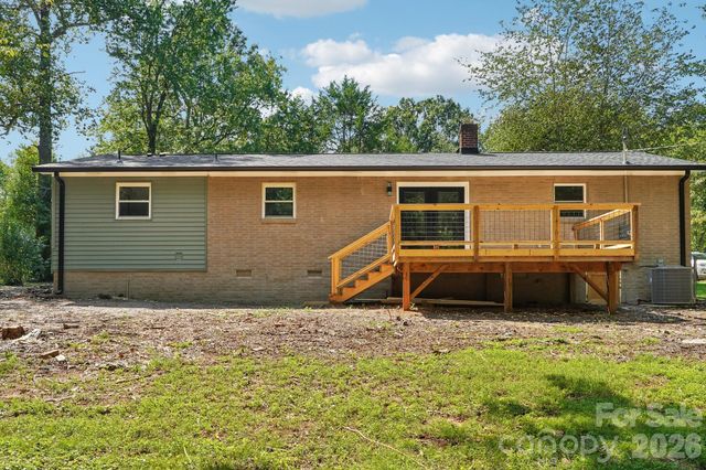 539 Frank Drive, Charlotte, NC 28215