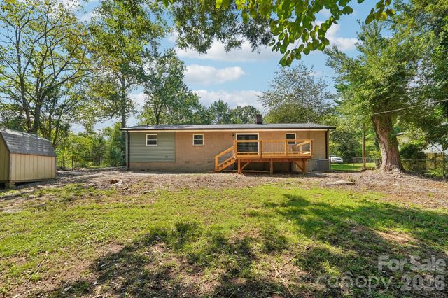 539 Frank Drive, Charlotte, NC 28215
