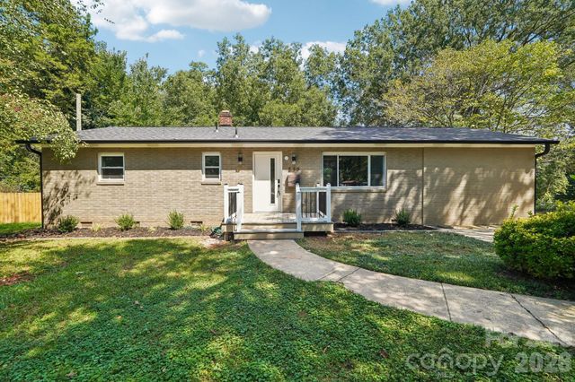 539 Frank Drive, Charlotte, NC 28215