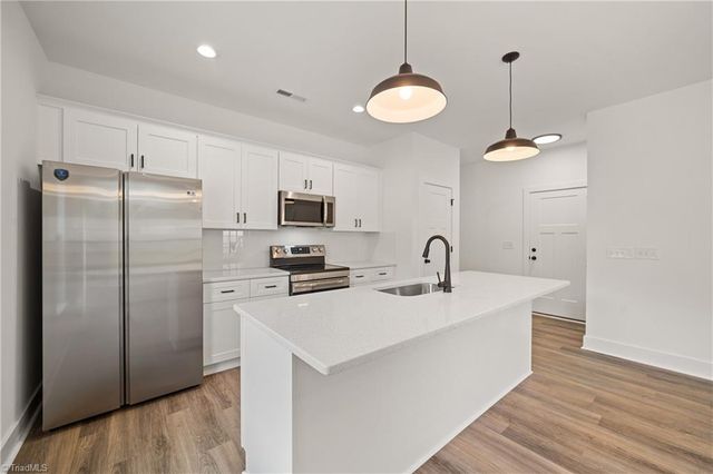 1661 Ralee Drive, Winston-salem, NC 27127