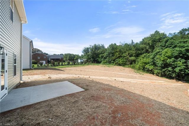 1661 Ralee Drive, Winston-salem, NC 27127