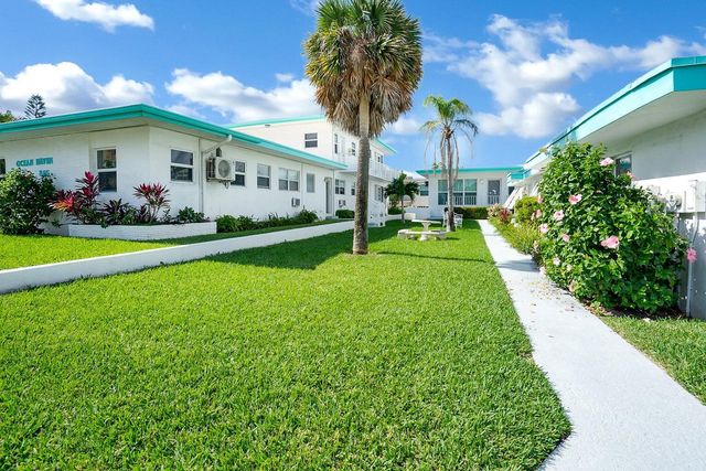 865 SE 20th Avenue 1, Deerfield Beach, FL 33441