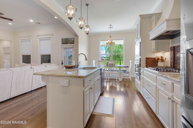 617 Easy Rock Landing Drive, Broussard, LA 70518