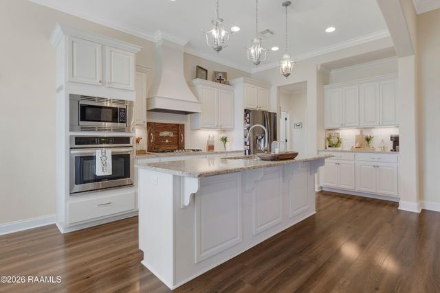 617 Easy Rock Landing Drive, Broussard, LA 70518