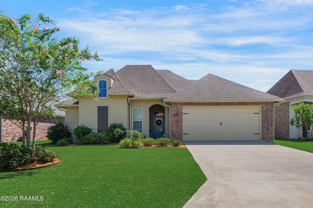 617 Easy Rock Landing Drive, Broussard, LA 70518