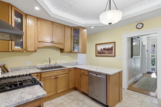 5 and 10 West Street, Marlboro, NY 12542