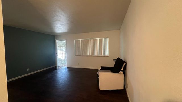 4045 N Millbrook Avenue, Fresno, CA 93726