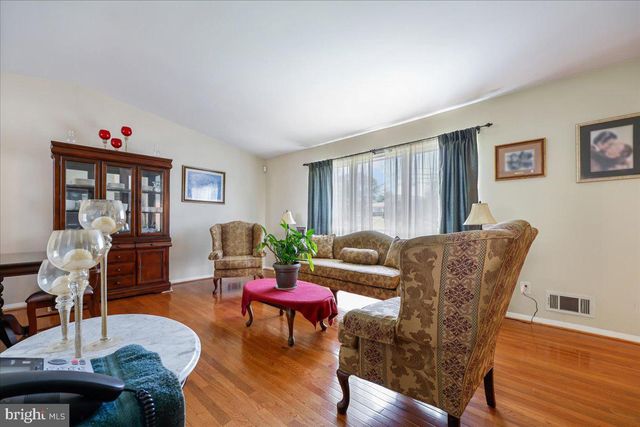 5001 ASPEN HILL RD, Rockville, MD 20853