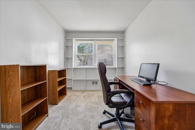 5001 ASPEN HILL RD, Rockville, MD 20853