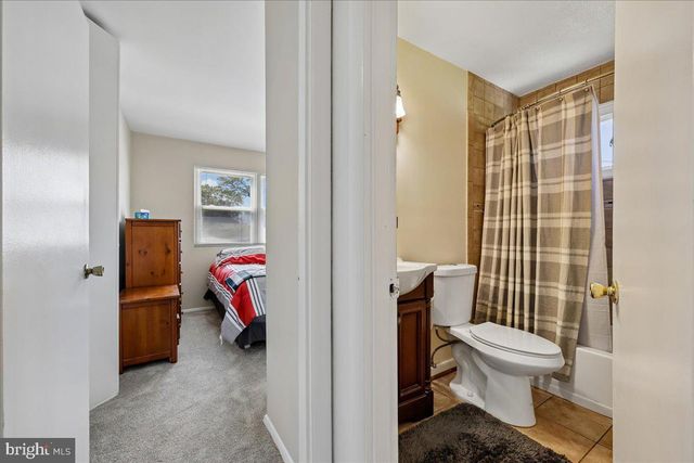 5001 ASPEN HILL RD, Rockville, MD 20853