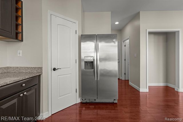 21597 Harper Lake Avenue, Saint Clair Shores, MI 48080