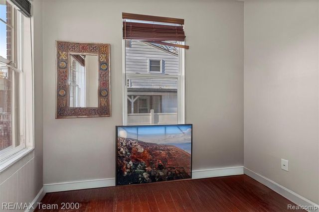 21597 Harper Lake Avenue, Saint Clair Shores, MI 48080