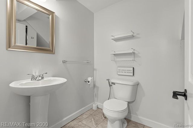 21597 Harper Lake Avenue, Saint Clair Shores, MI 48080