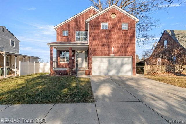 21597 Harper Lake Avenue, Saint Clair Shores, MI 48080