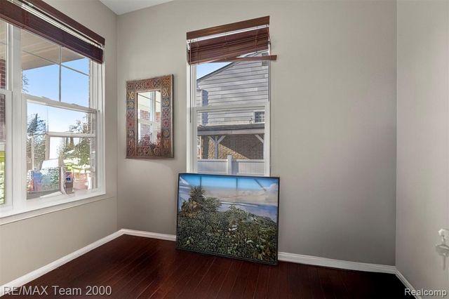 21597 Harper Lake Avenue, Saint Clair Shores, MI 48080