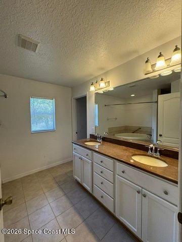 710 Avalon Street SE, Palm Bay, FL 32909