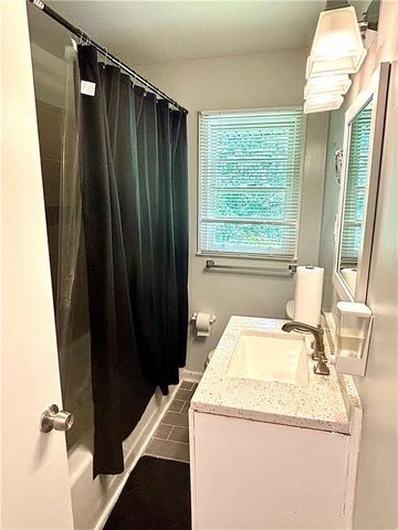 4030 Stonewall Tell Road, Atlanta, GA 30349