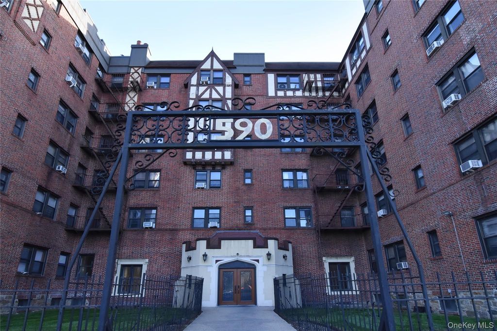 590 E 3rd Street MK, Mount Vernon, NY 10553