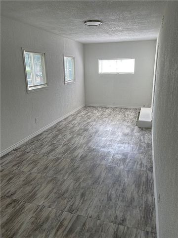 1140 Gresham, Alice, TX 78332