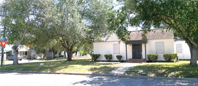 1140 Gresham, Alice, TX 78332