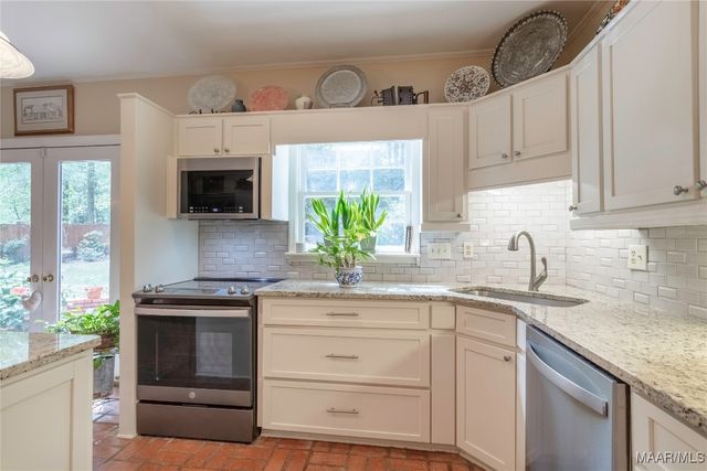 6454 Halcyon Drive, Montgomery, AL 36117