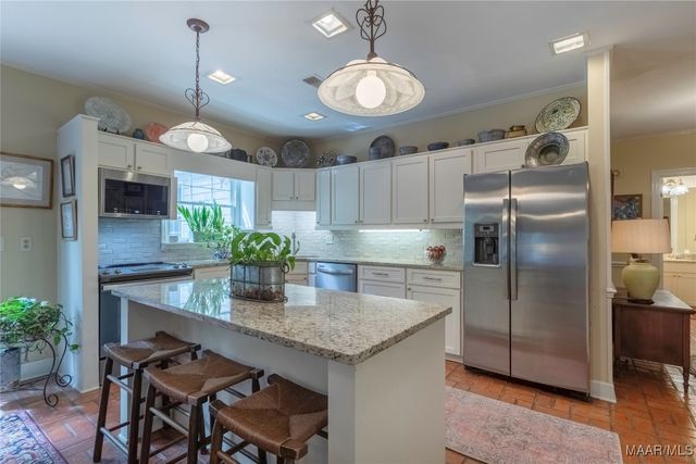 6454 Halcyon Drive, Montgomery, AL 36117