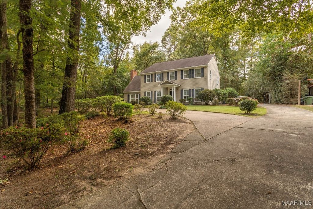 6454 Halcyon Drive, Montgomery, AL 36117