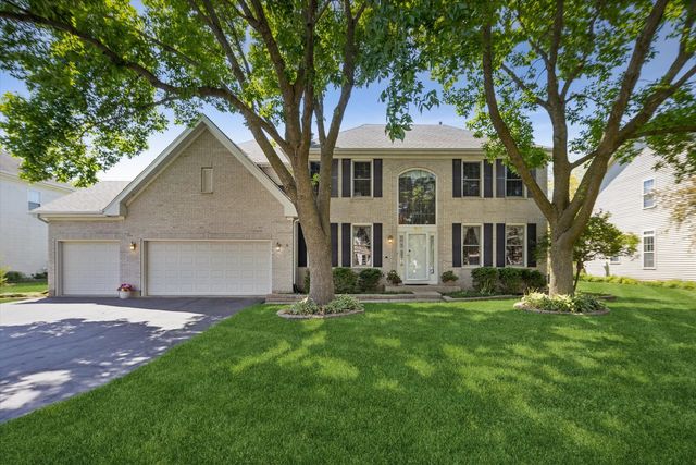 1616 Rolling Hills Drive, Crystal Lake, IL 60014