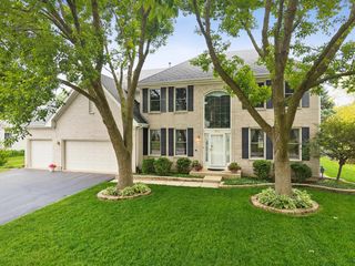 1616 Rolling Hills Drive, Crystal Lake, IL 60014