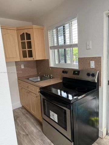 1467 SW 3rd St 2, Miami, FL 33135