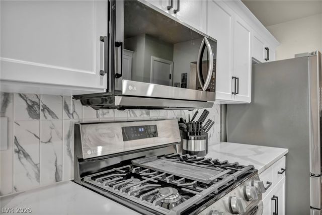 2725 Sungold Drive, Las Vegas, NV 89134