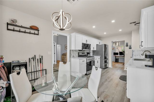 2725 Sungold Drive, Las Vegas, NV 89134