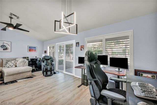 2725 Sungold Drive, Las Vegas, NV 89134