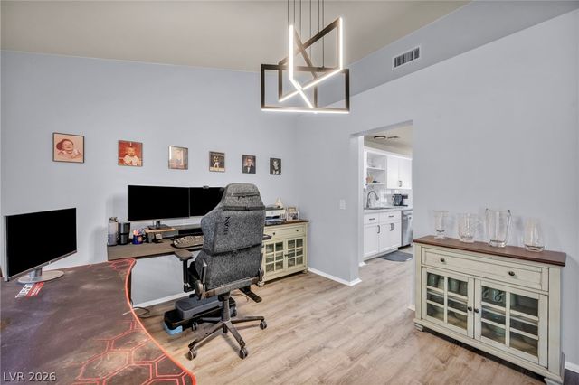 2725 Sungold Drive, Las Vegas, NV 89134