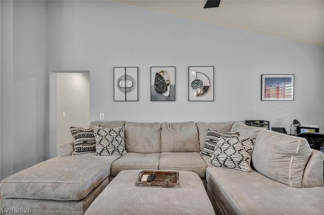 2725 Sungold Drive, Las Vegas, NV 89134