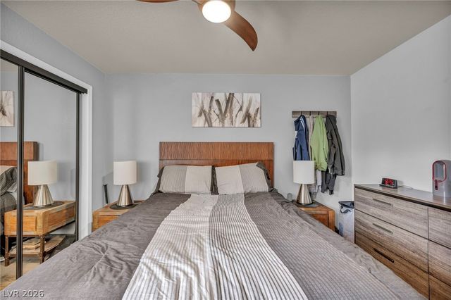 2725 Sungold Drive, Las Vegas, NV 89134