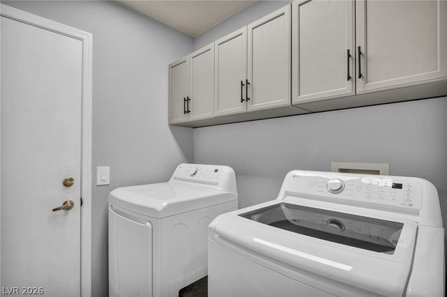 2725 Sungold Drive, Las Vegas, NV 89134