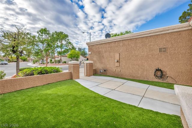 2725 Sungold Drive, Las Vegas, NV 89134