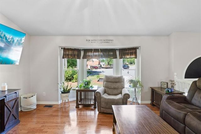25 Leslie Cove SE, Cartersville, GA 30121