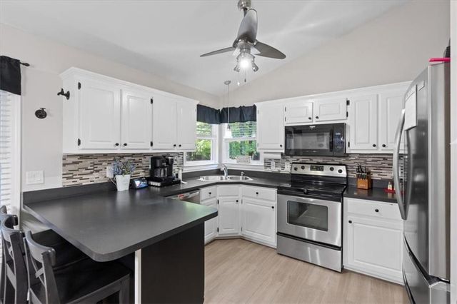 25 Leslie Cove SE, Cartersville, GA 30121