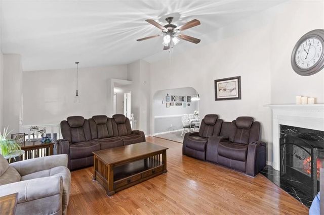 25 Leslie Cove SE, Cartersville, GA 30121