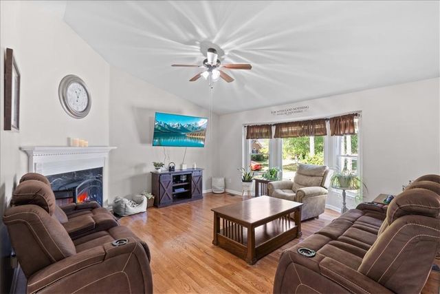 25 Leslie Cove SE, Cartersville, GA 30121