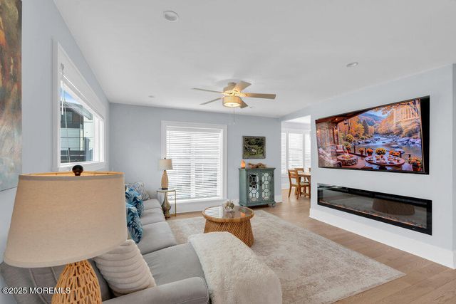 10 Waterwitch Avenue, Highlands, NJ 07732