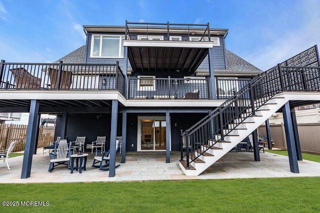 10 Waterwitch Avenue, Highlands, NJ 07732